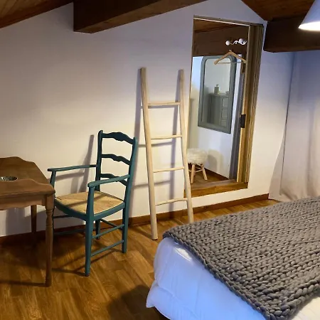 Holiday home A La Croisee Des Chemins