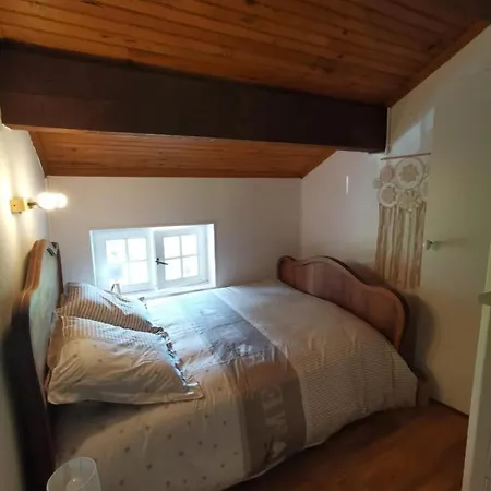 A La Croisée Des Chemins *